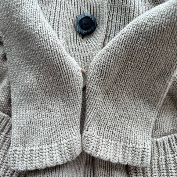 Oshkosh 9 Month Girls Beige Knit Button Sweater Cardigan - Picture 5 of 5